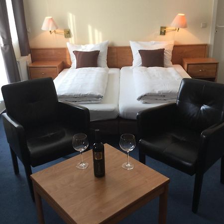 Sunibel Inn Reinheim エクステリア 写真