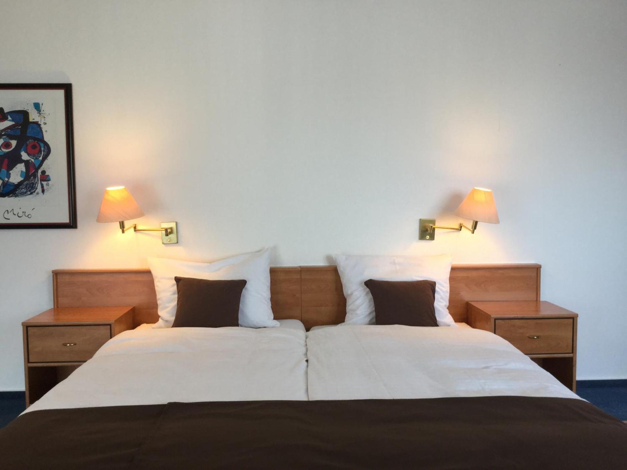 Sunibel Inn Reinheim エクステリア 写真
